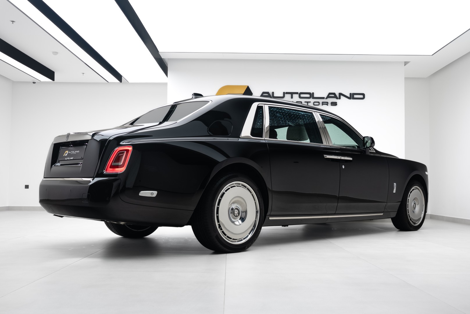 2026 ROLLS ROYCE PHANTOM EWB | GCC | MAIN DEALER WARRANTY SERVICE | VIP REAR SEATS